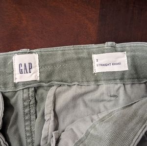 Gap green straight khaki pants